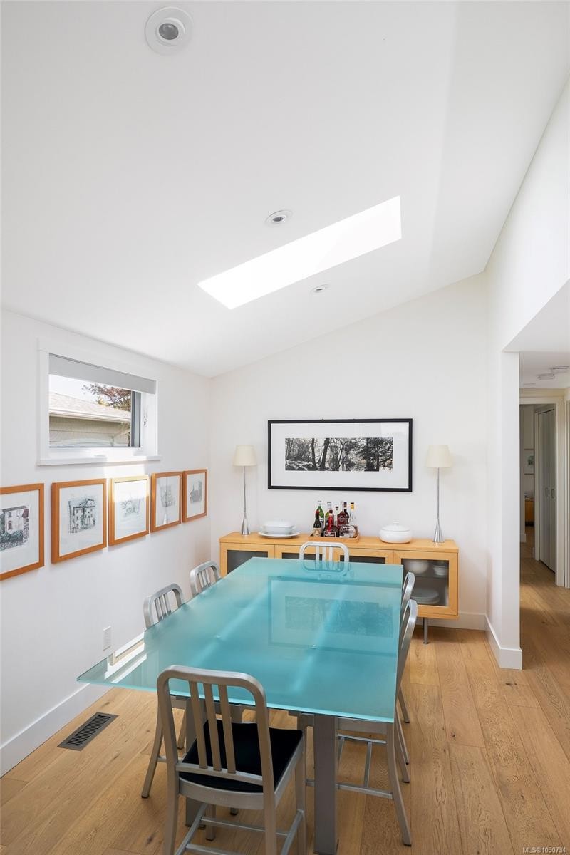 3311 Gibbs Rd, Oak Bay, BC