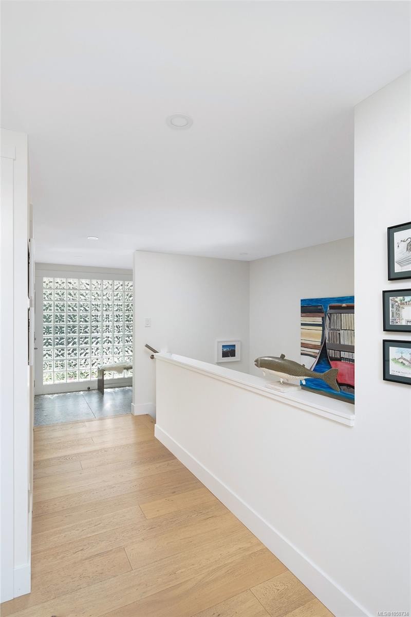 3311 Gibbs Rd, Oak Bay, BC