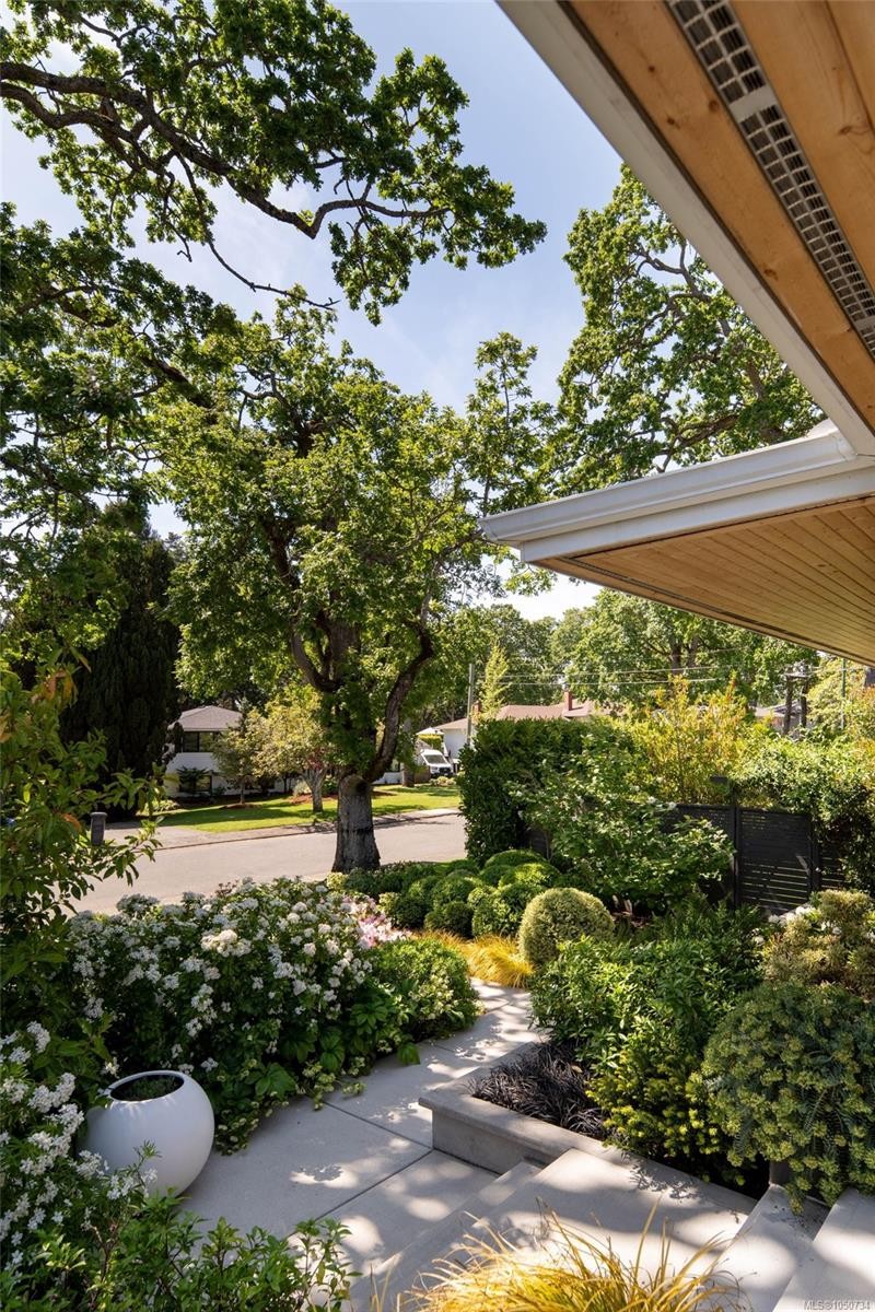 3311 Gibbs Rd, Oak Bay, BC