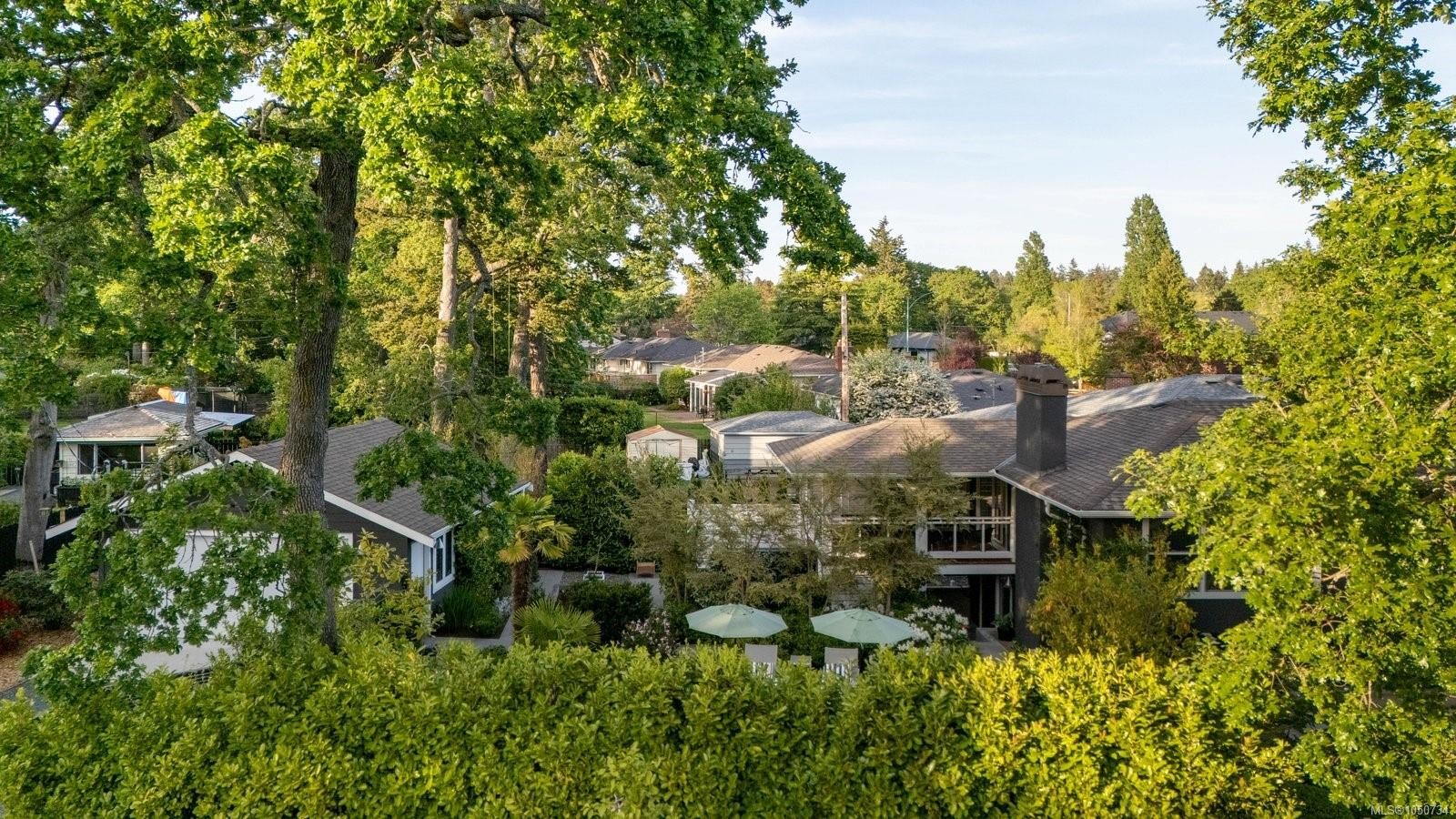 3311 Gibbs Rd, Oak Bay, BC