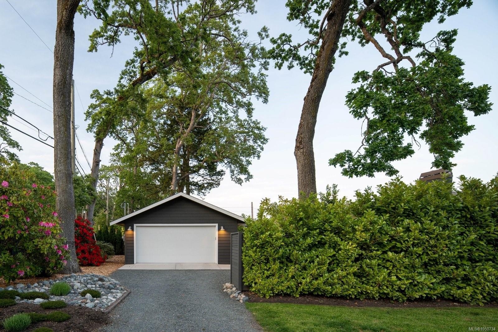 3311 Gibbs Rd, Oak Bay, BC