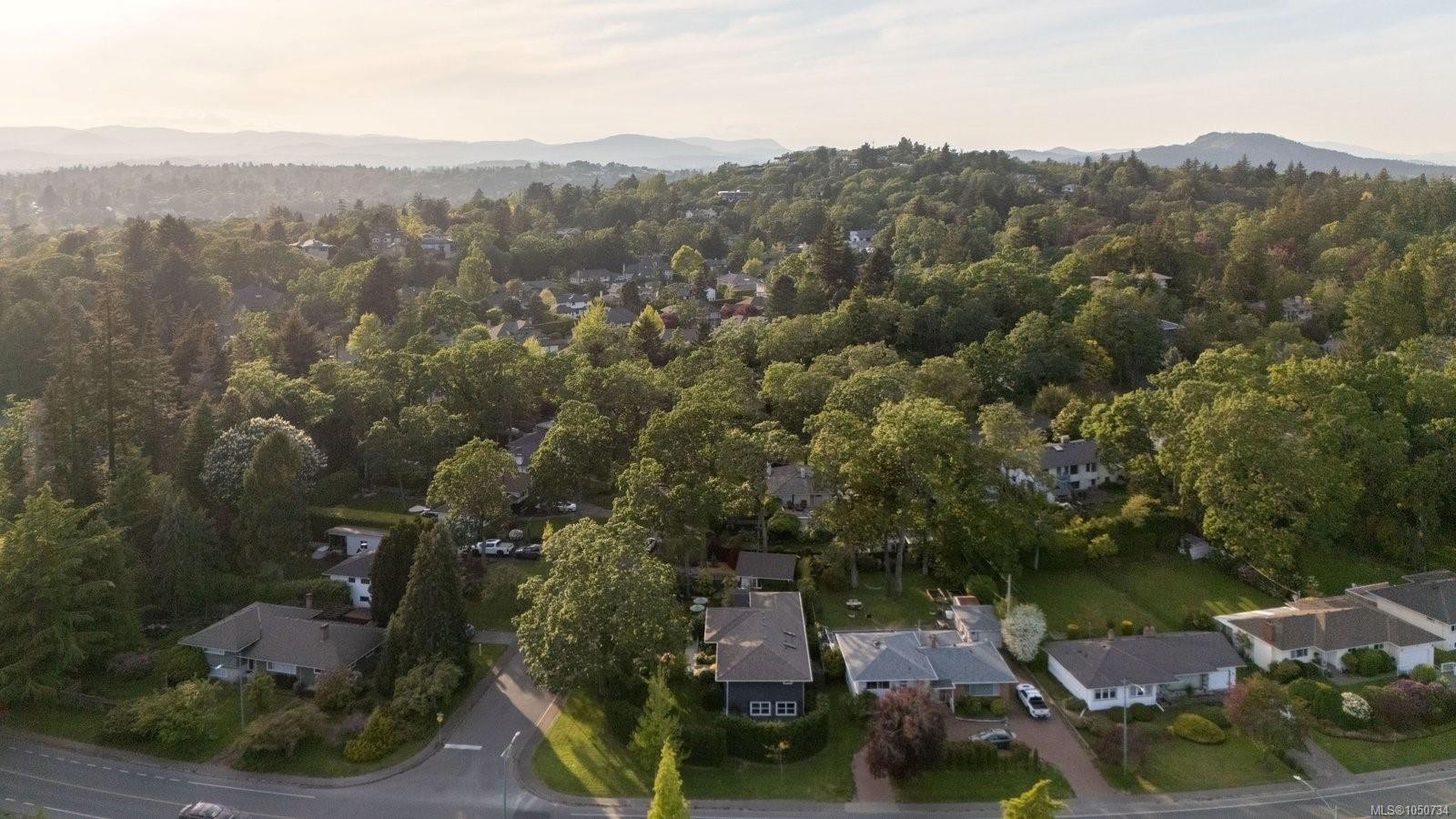3311 Gibbs Rd, Oak Bay, BC