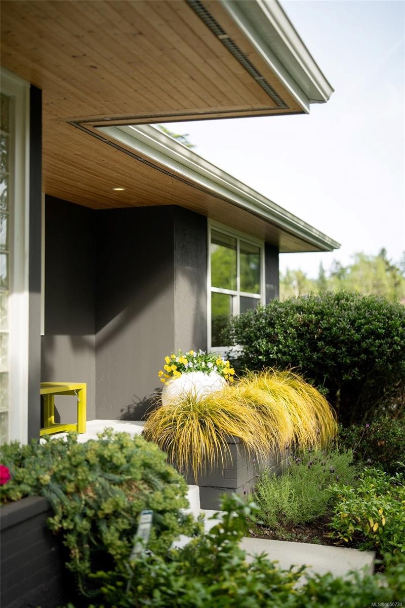 3311 Gibbs Rd, Oak Bay, BC