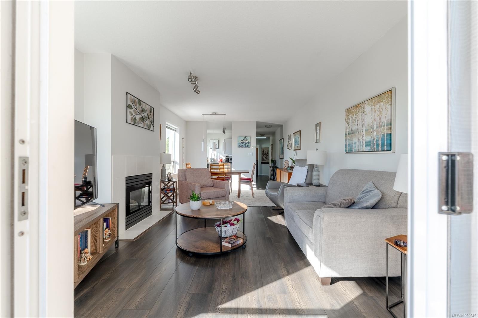 #401-355 Stewart Ave, Nanaimo, BC