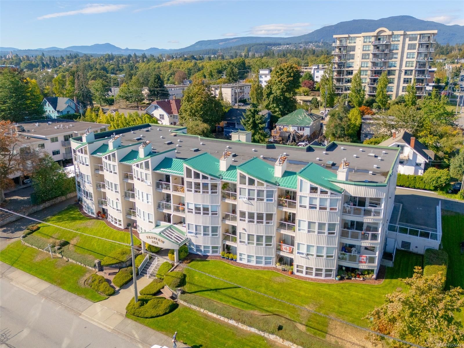 #401-355 Stewart Ave, Nanaimo, BC