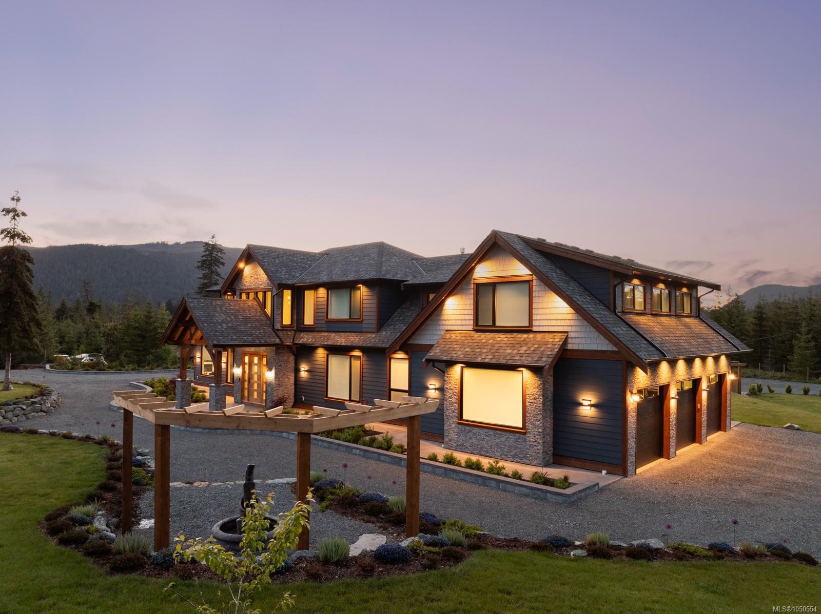 2833 Woodcroft Pl, Shawnigan Lake, BC