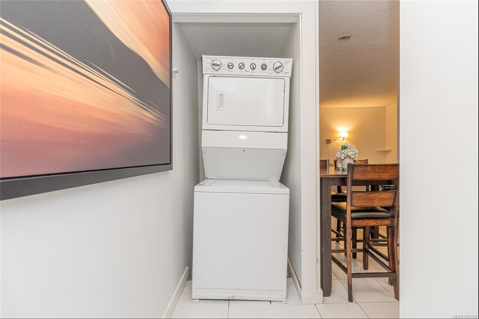 #101-827 North Park St, Victoria, BC