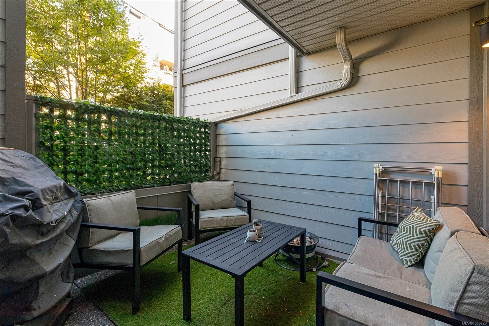 #101-827 North Park St, Victoria, BC