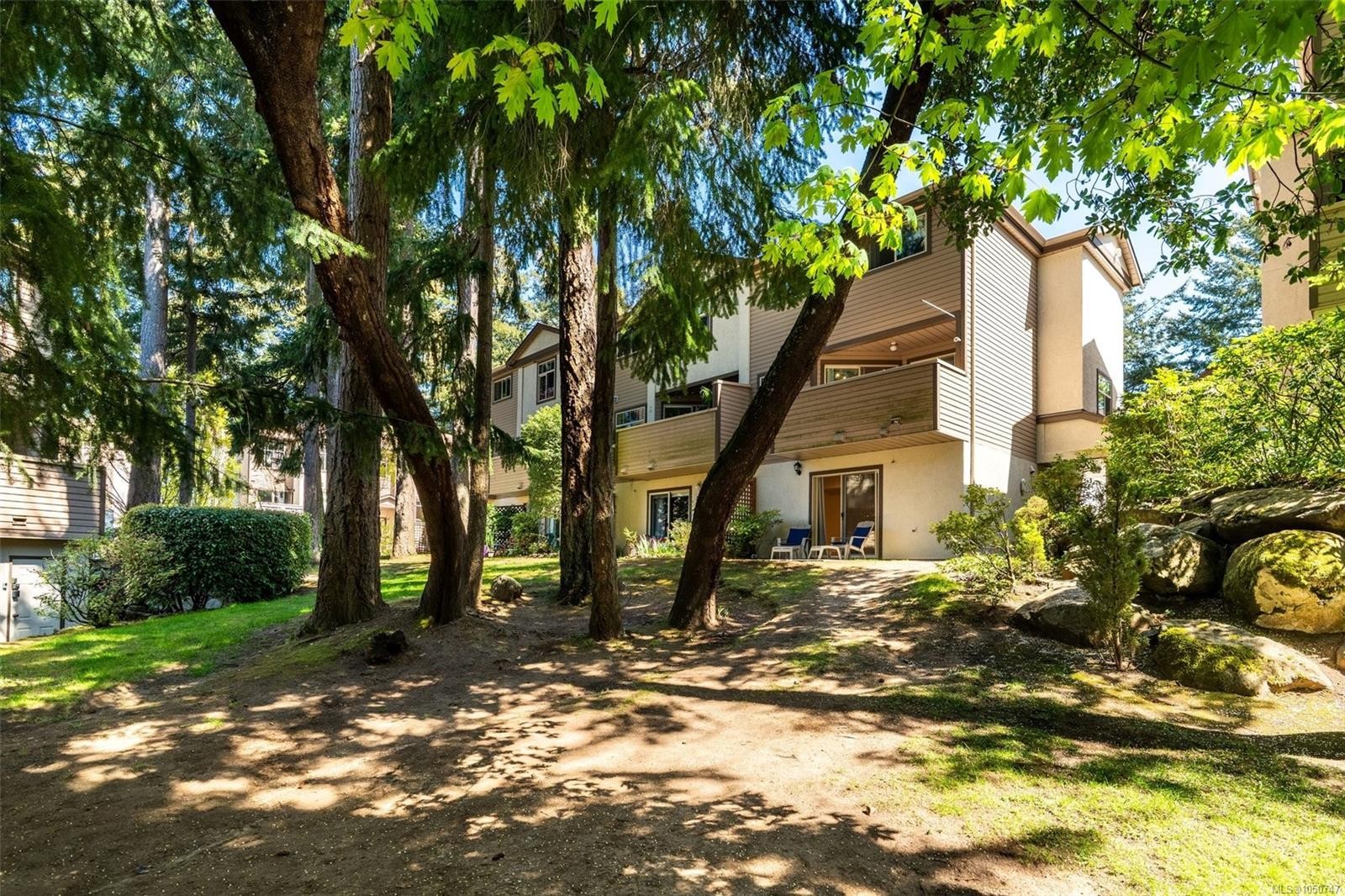#604-288 Eltham Rd, View Royal, BC