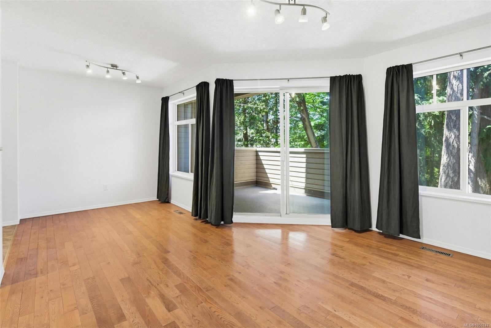 #604-288 Eltham Rd, View Royal, BC