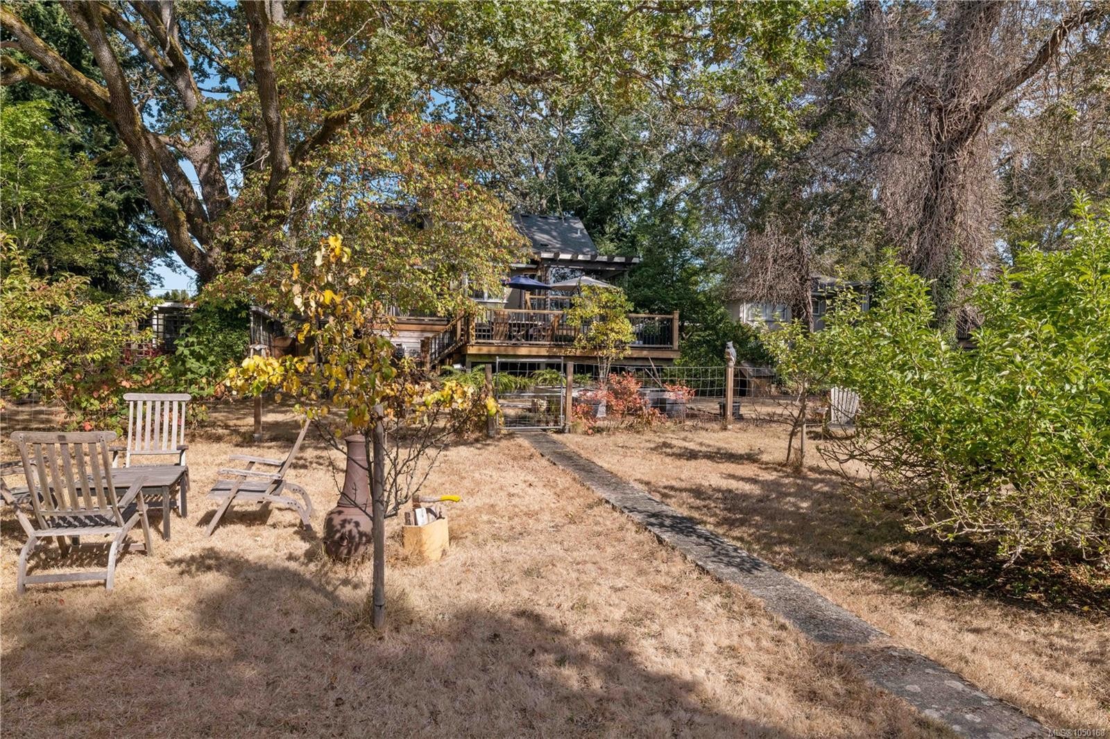 1461 Derby Rd, Saanich, BC