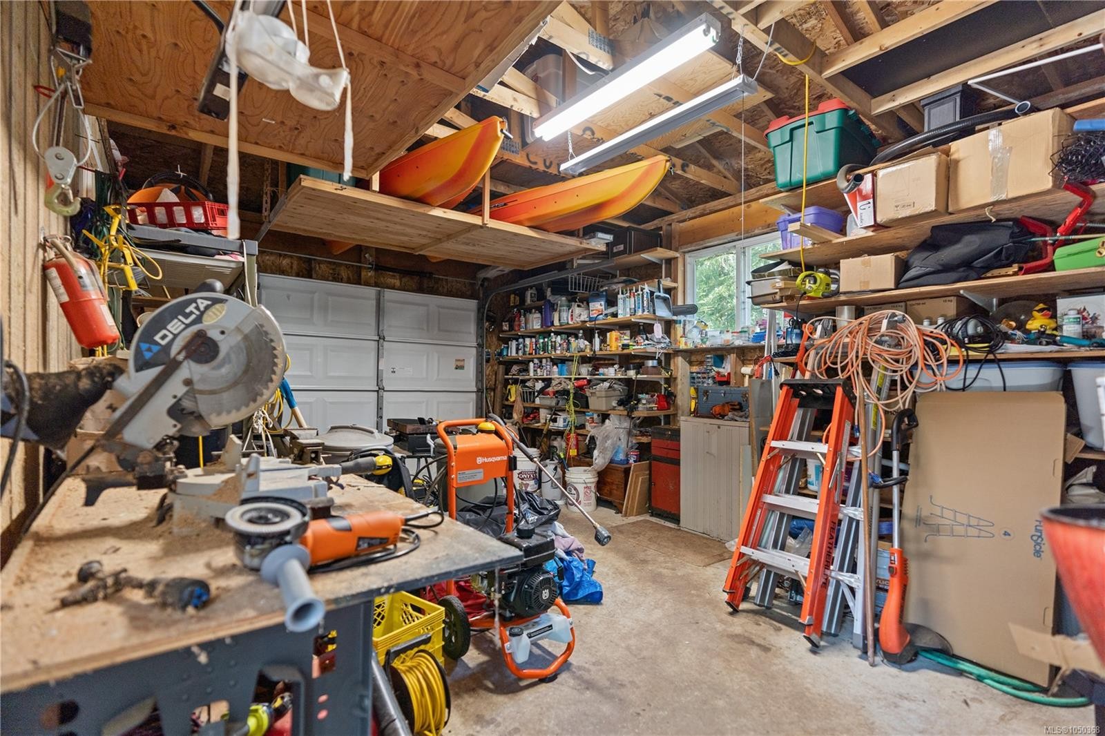 661 Millstream Lake Rd, Highlands, BC