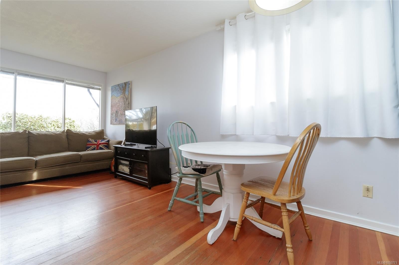 1747 Newton St, Victoria, BC