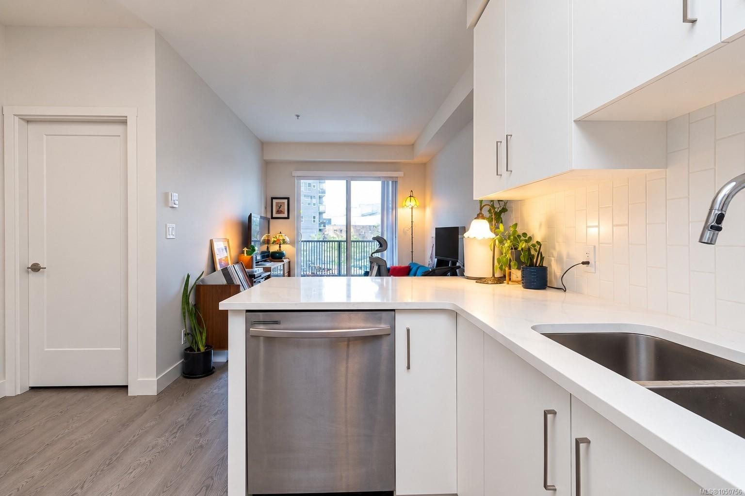 #207-707 Treanor Ave, Langford, BC