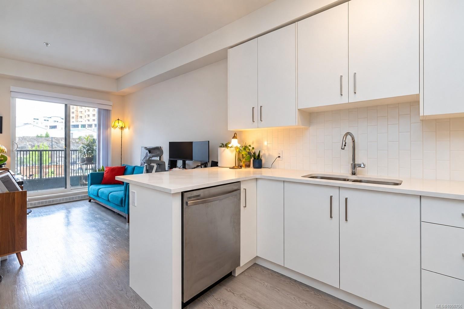 #207-707 Treanor Ave, Langford, BC