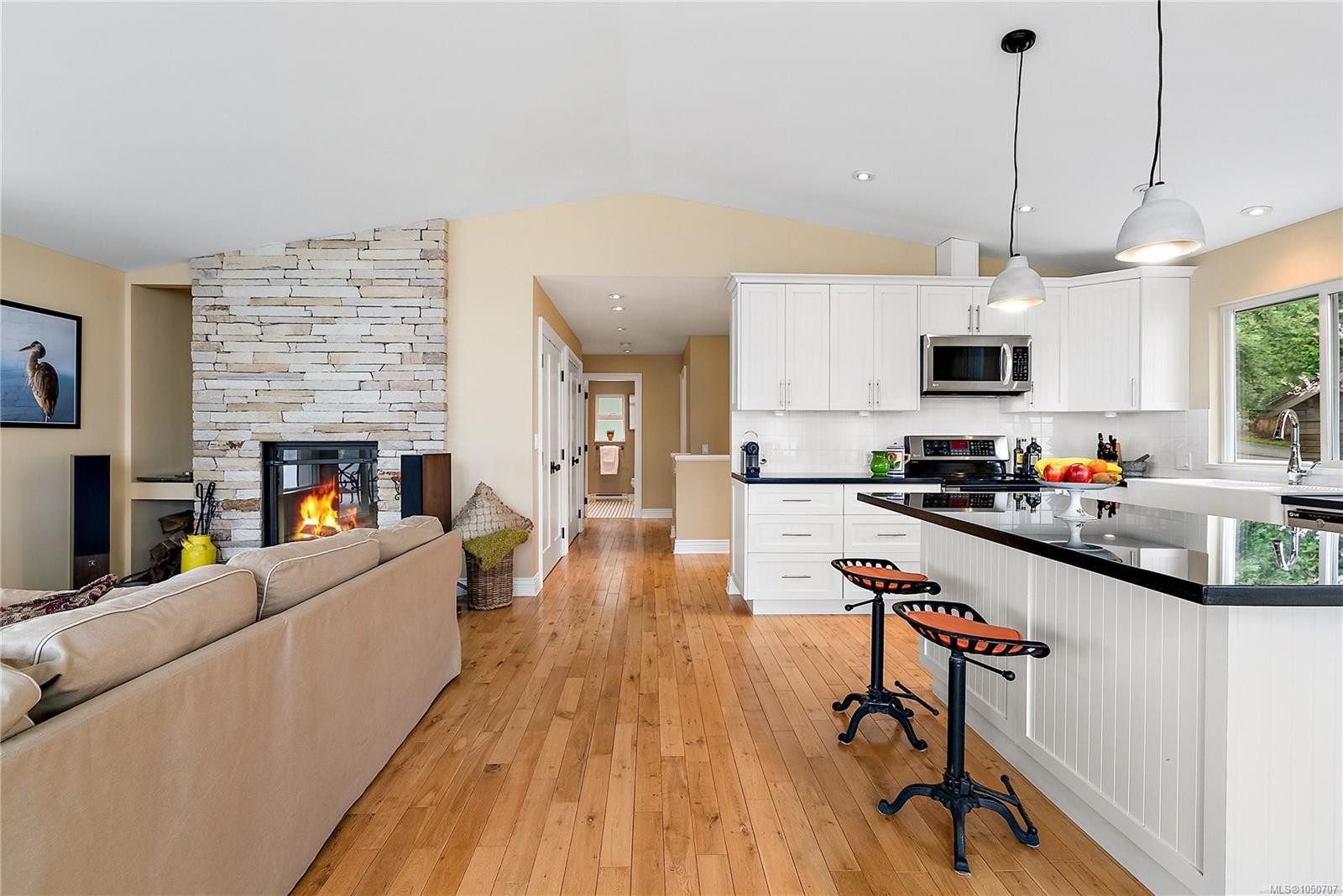 976 Lands End Rd, North Saanich, BC