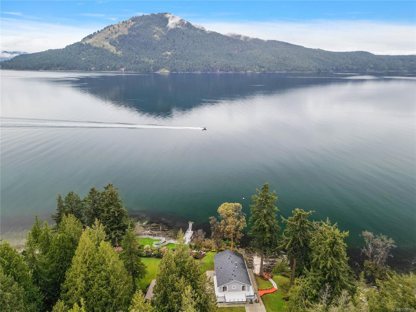 976 Lands End Rd, North Saanich, BC