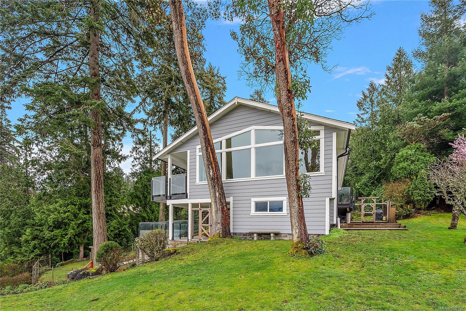 976 Lands End Rd, North Saanich, BC