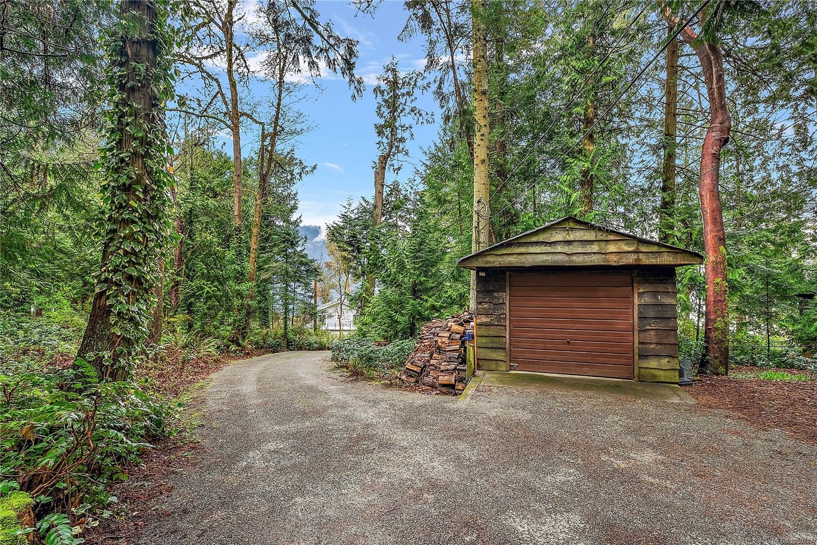 976 Lands End Rd, North Saanich, BC