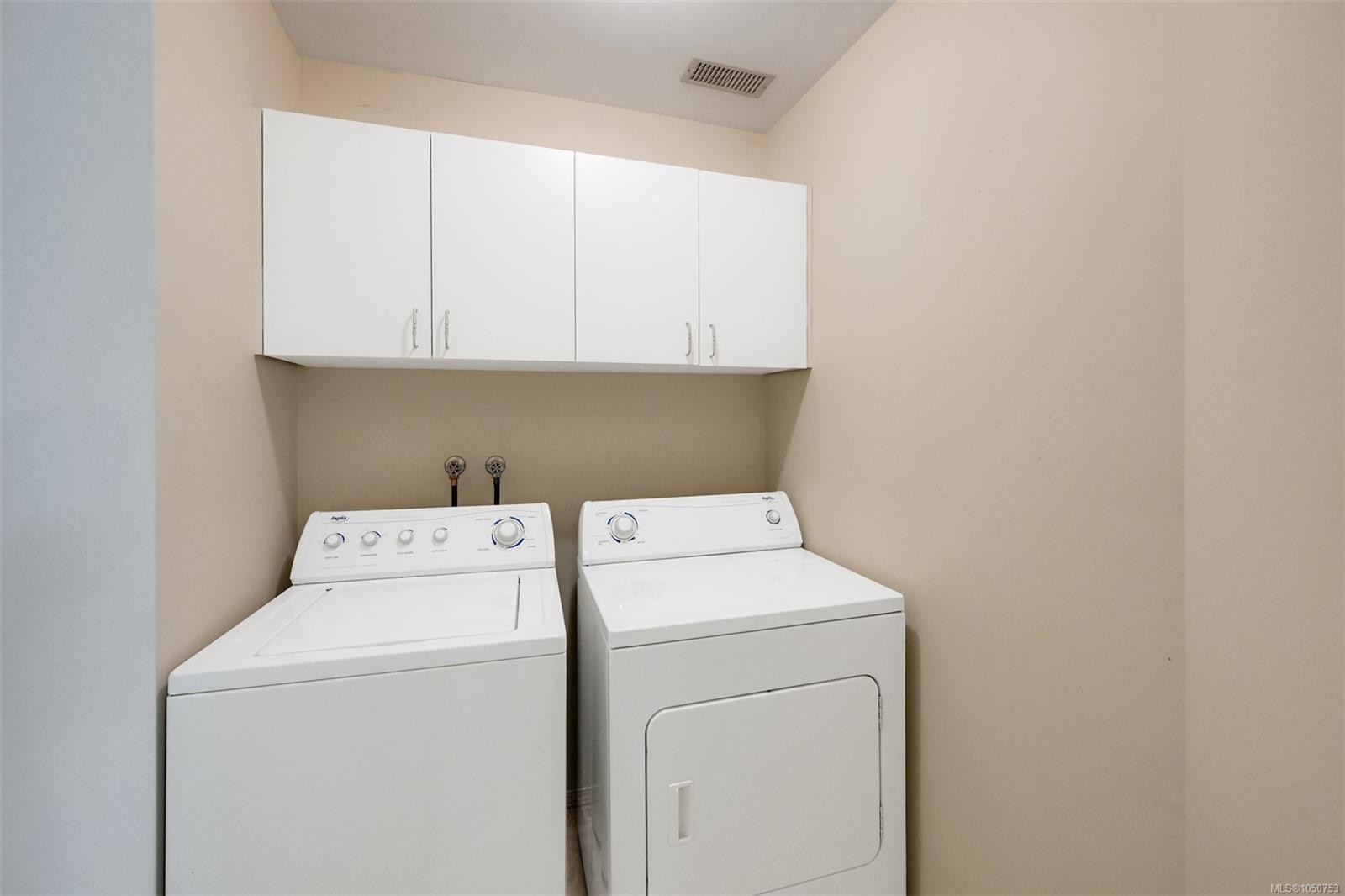 574 Cedar Cres, Cobble Hill, BC