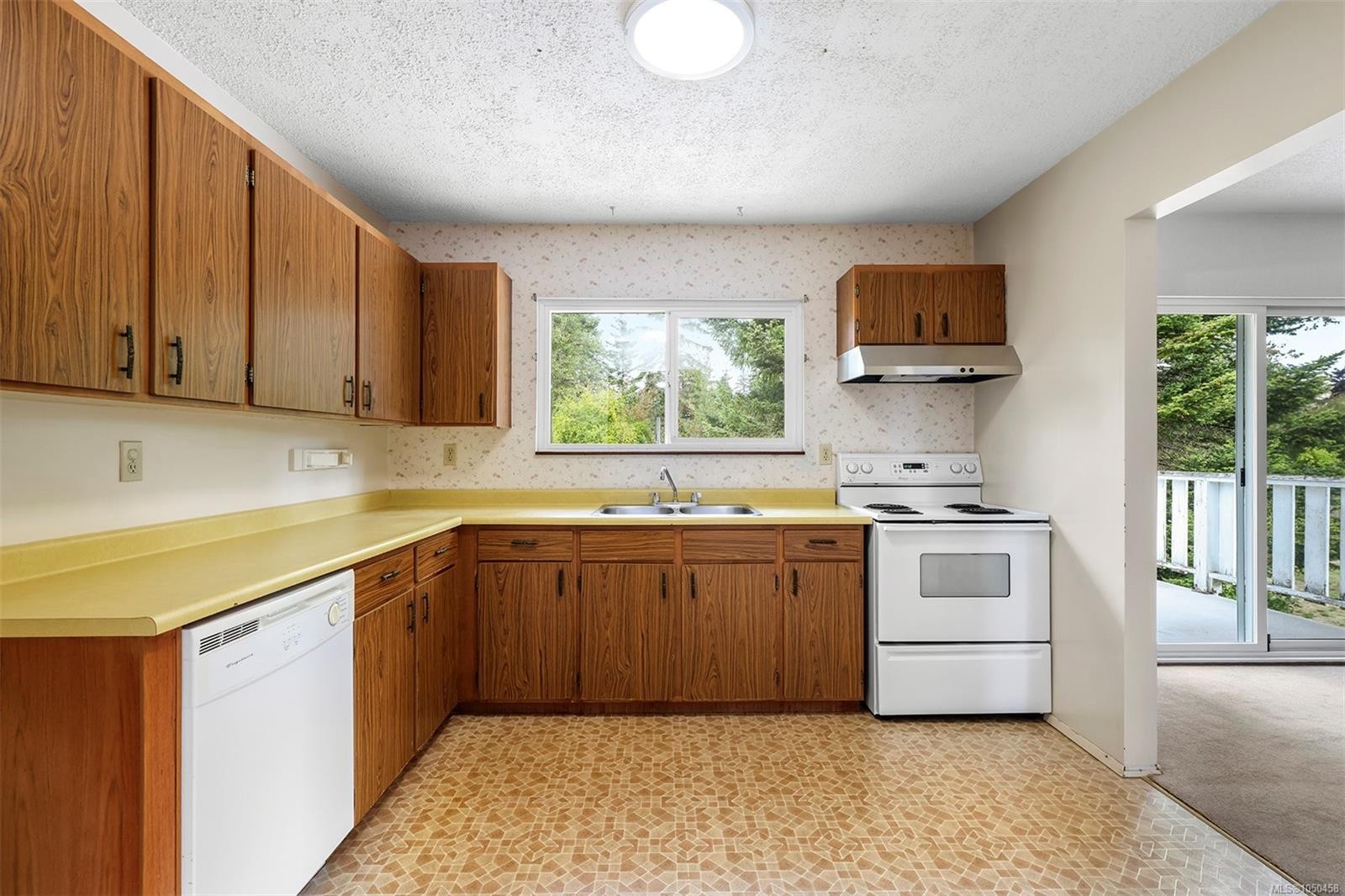 1456 Dogwood Ave, Comox, BC