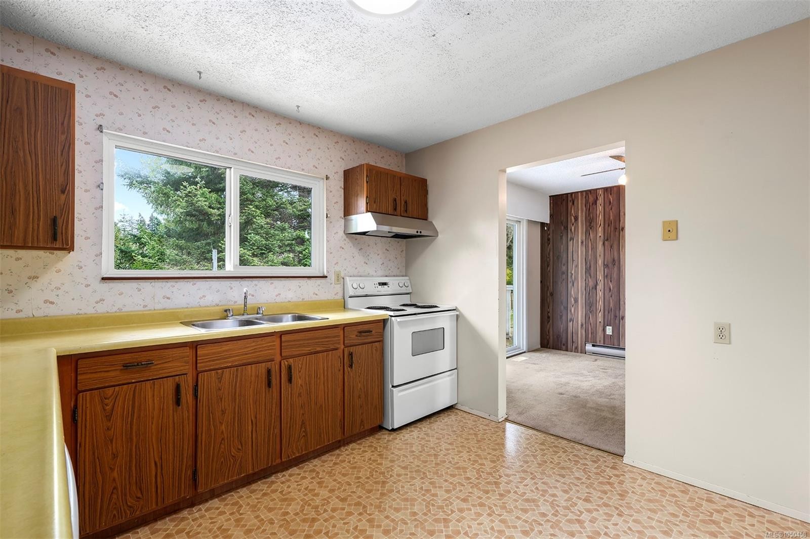 1456 Dogwood Ave, Comox, BC