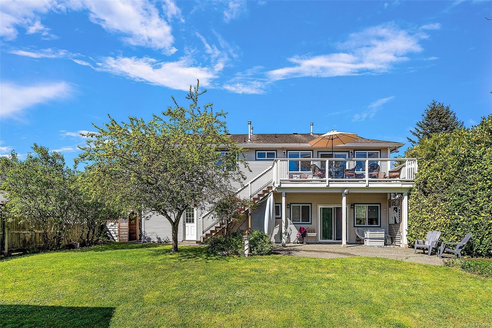 10347 Bowerbank Rd, Sidney, BC