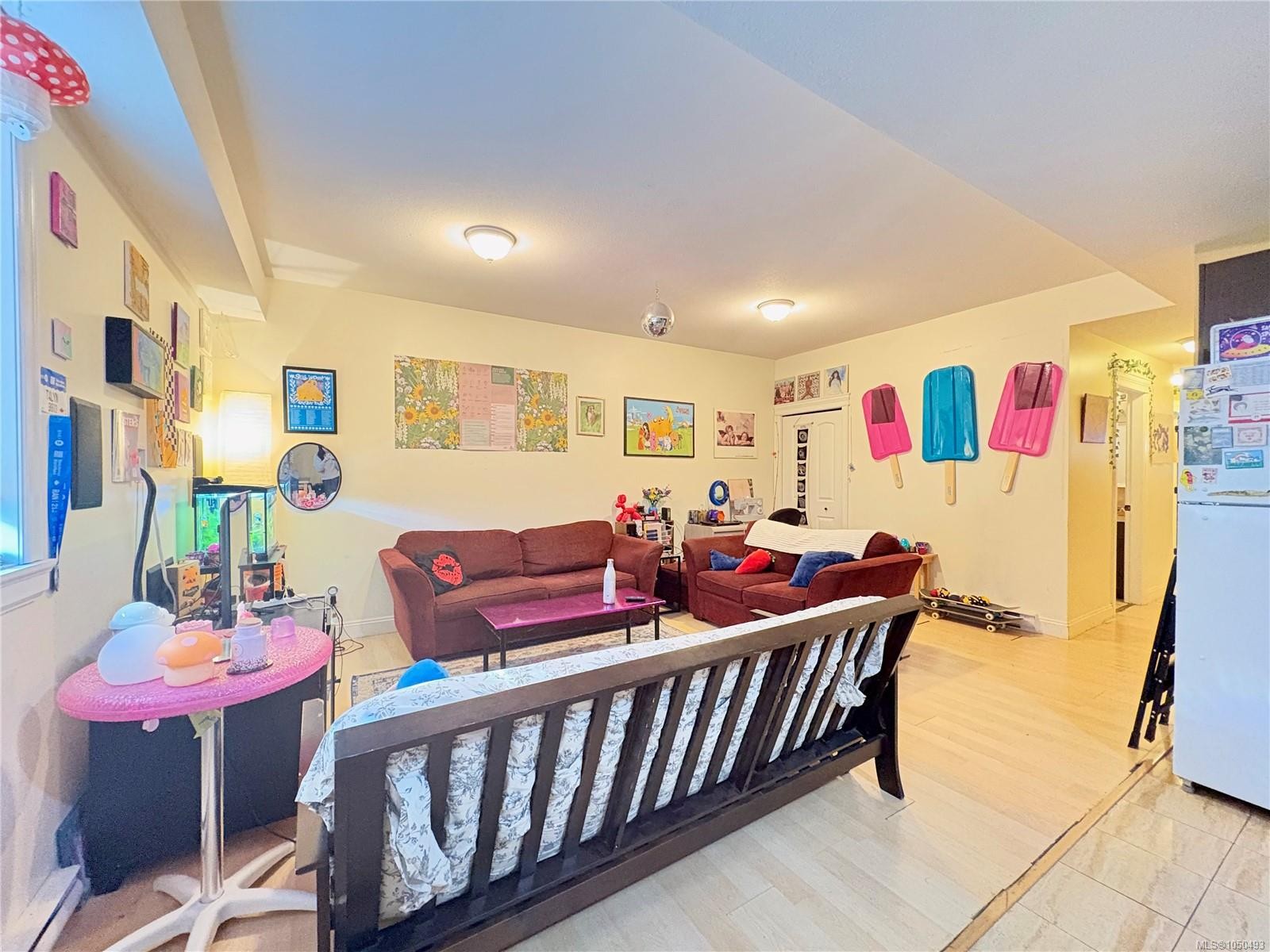 5739 Bradbury Rd, Nanaimo, BC