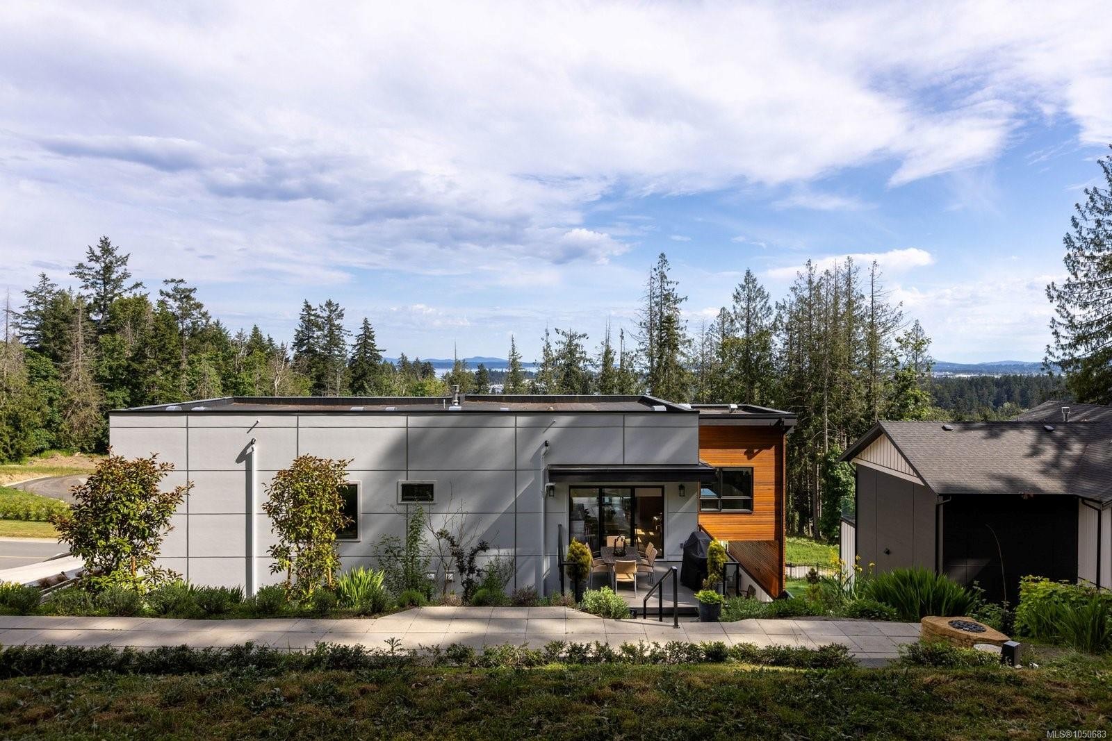 10900 Greenpark Dr, North Saanich, BC