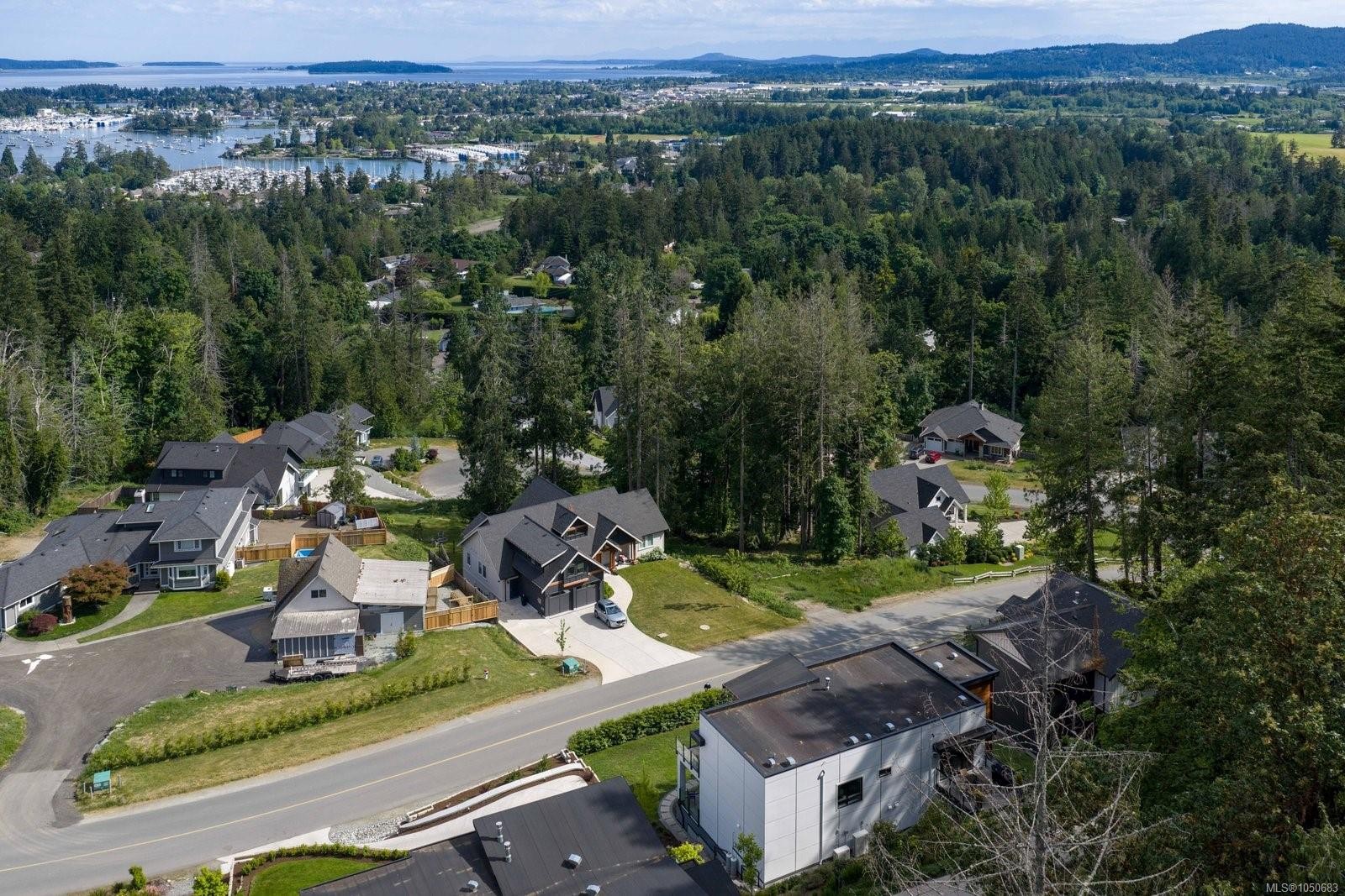 10900 Greenpark Dr, North Saanich, BC