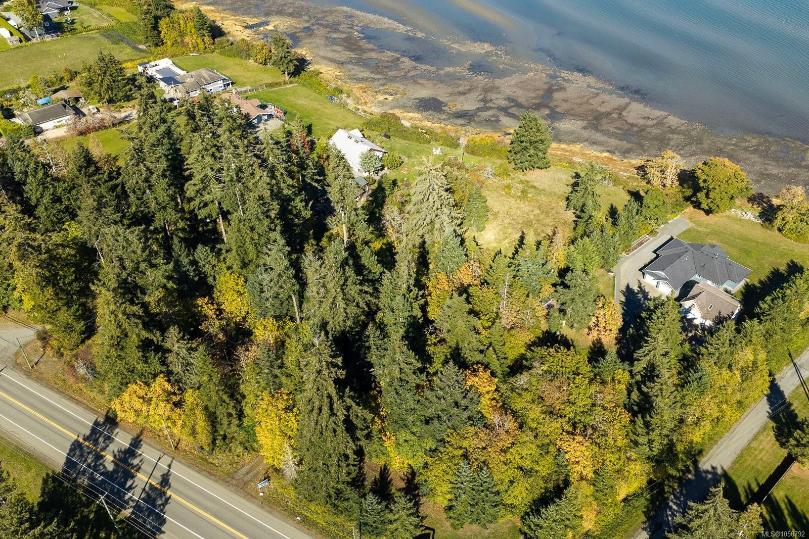 3632 Island Hwy South, Courtenay, BC