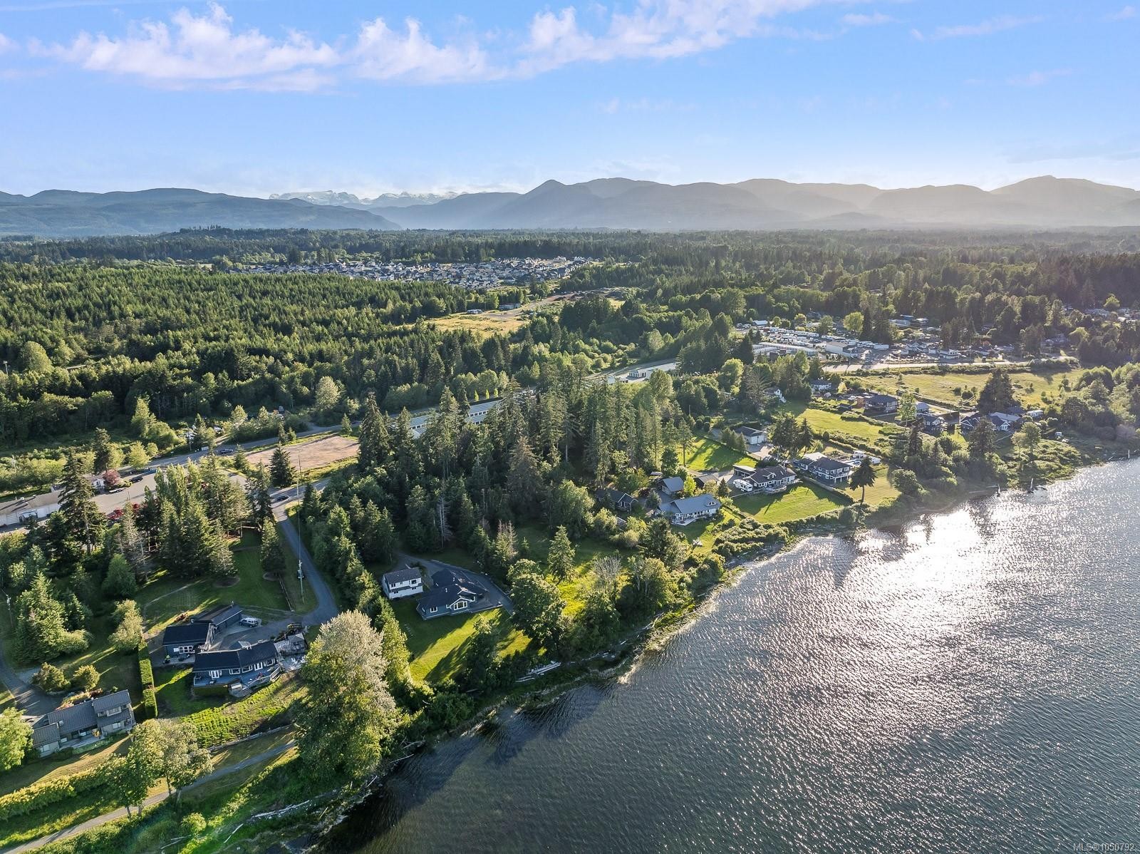 3632 Island Hwy South, Courtenay, BC