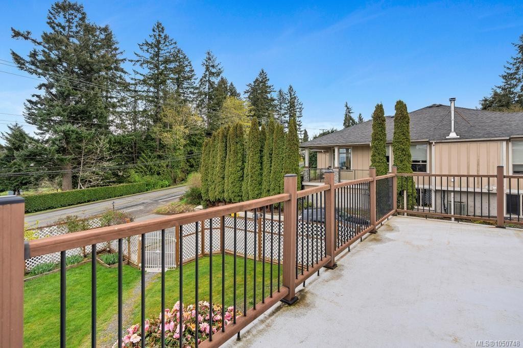 11090 Chemainus Rd, Saltair, BC