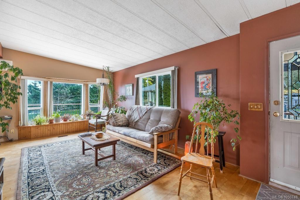 11090 Chemainus Rd, Saltair, BC