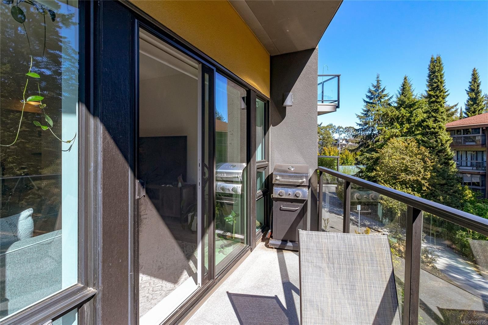#312-991 Mckenzie Ave, Saanich, BC