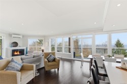 #204-439 College Rd Qualicum Beach, BC V9K 0B2