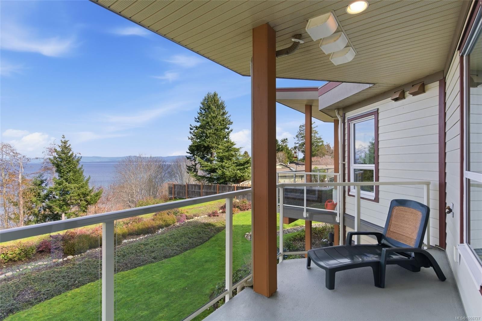 #204-439 College Rd, Qualicum Beach, BC
