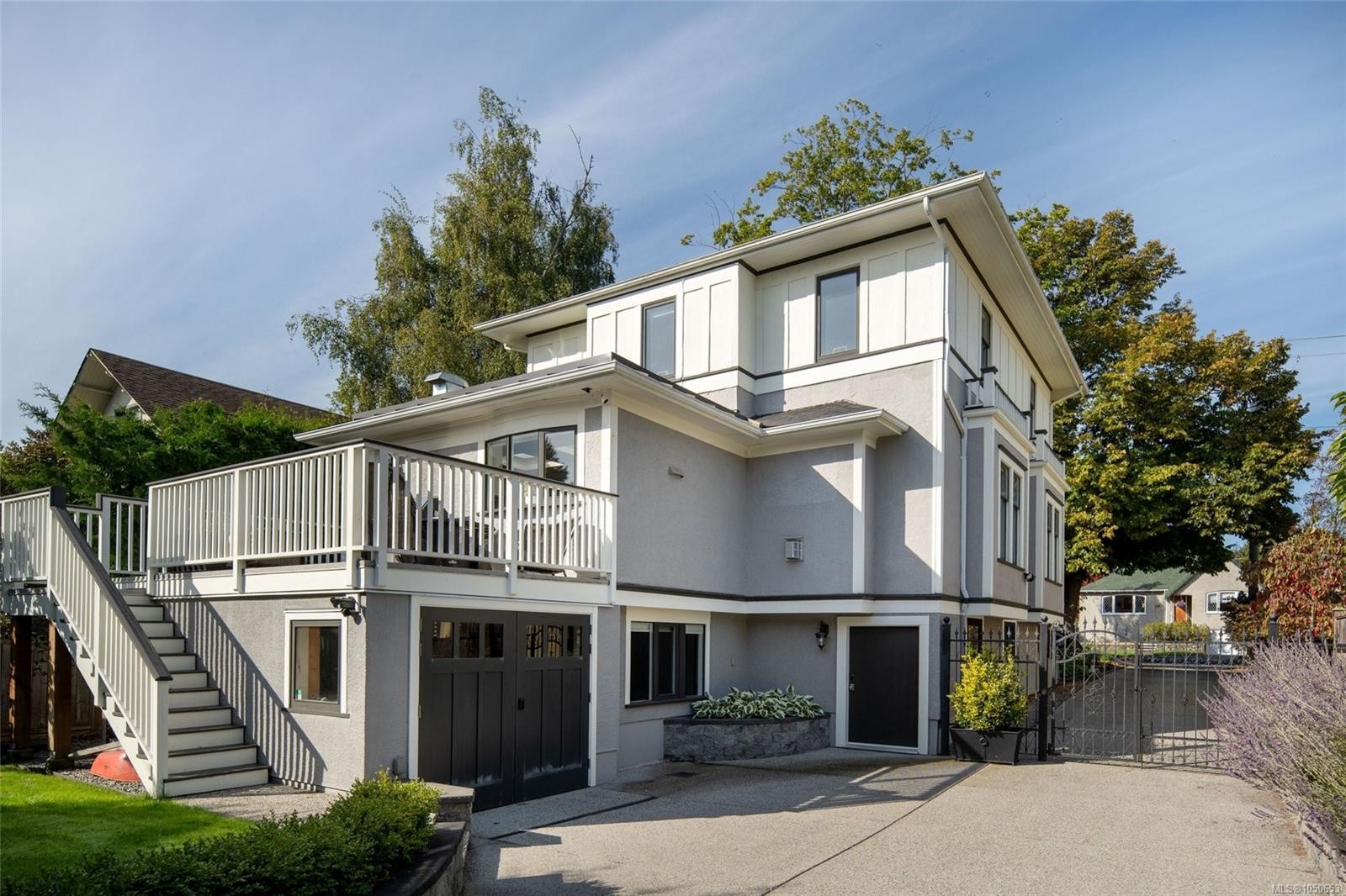 1033 Monterey Ave, Oak Bay, BC
