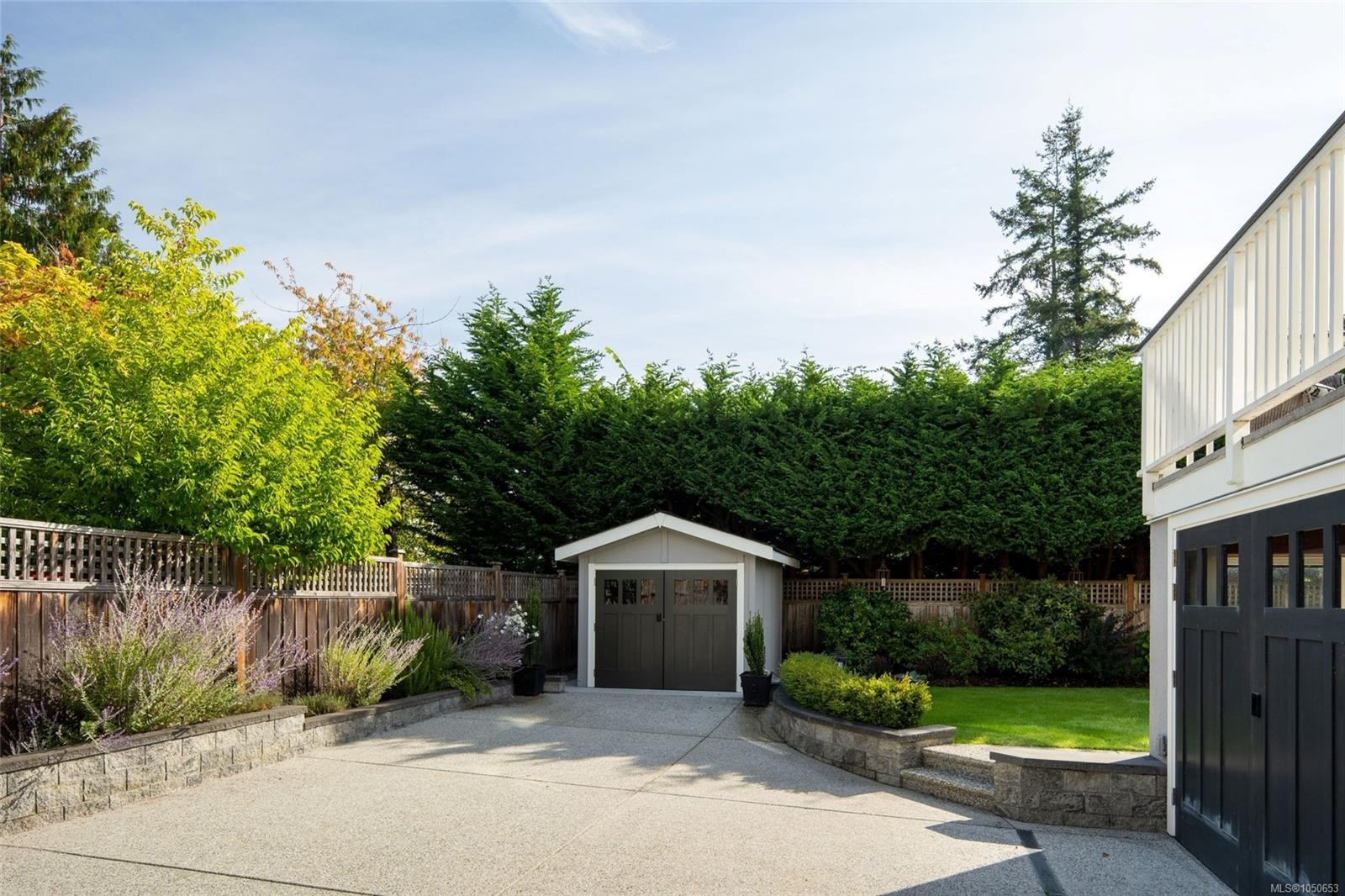 1033 Monterey Ave, Oak Bay, BC