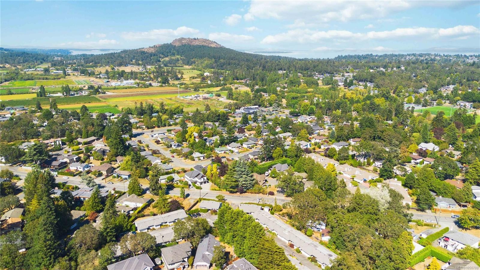 #9-3966 Cedar Hill Cross Rd, Saanich, BC