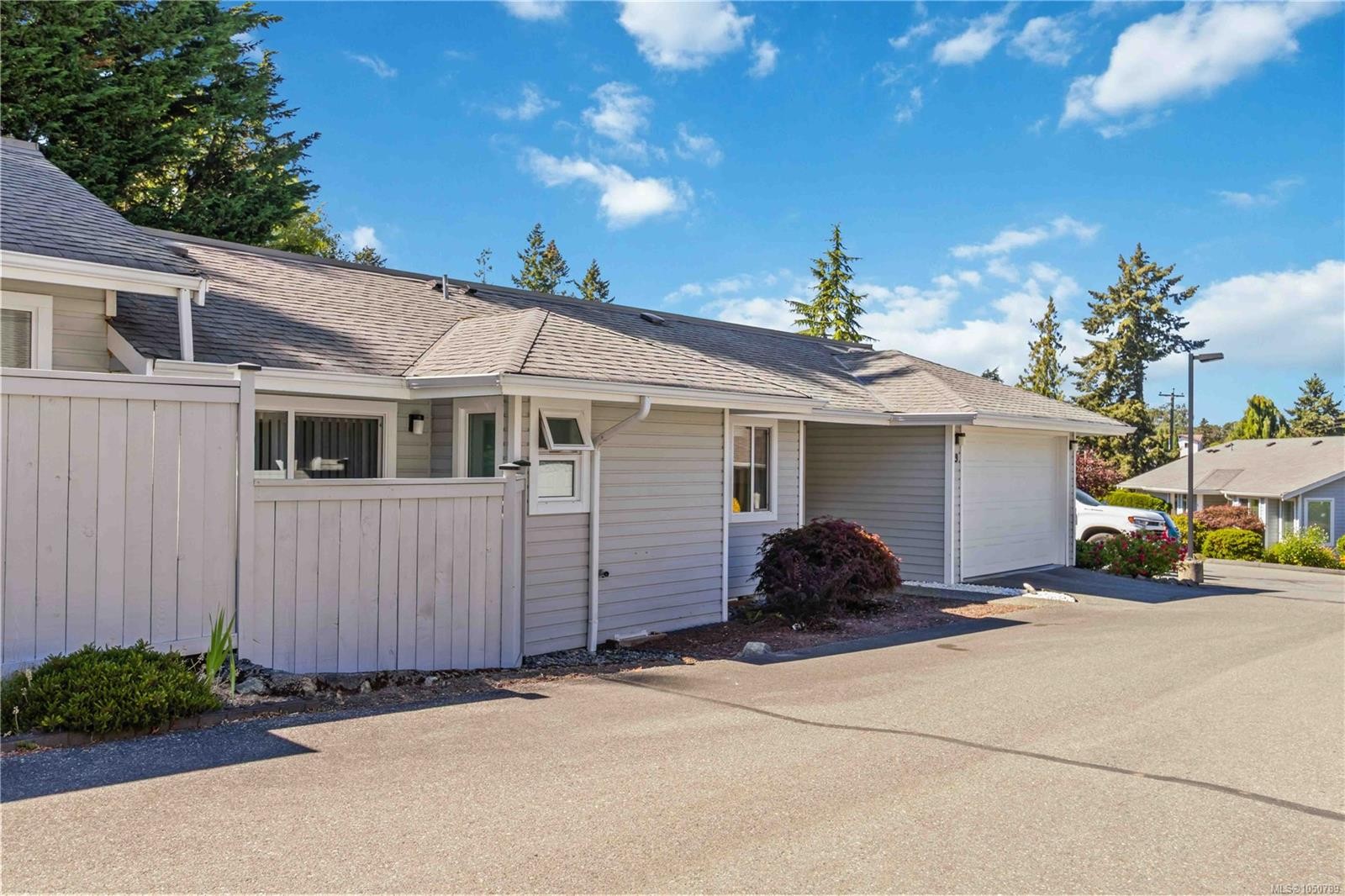 #9-3966 Cedar Hill Cross Rd, Saanich, BC