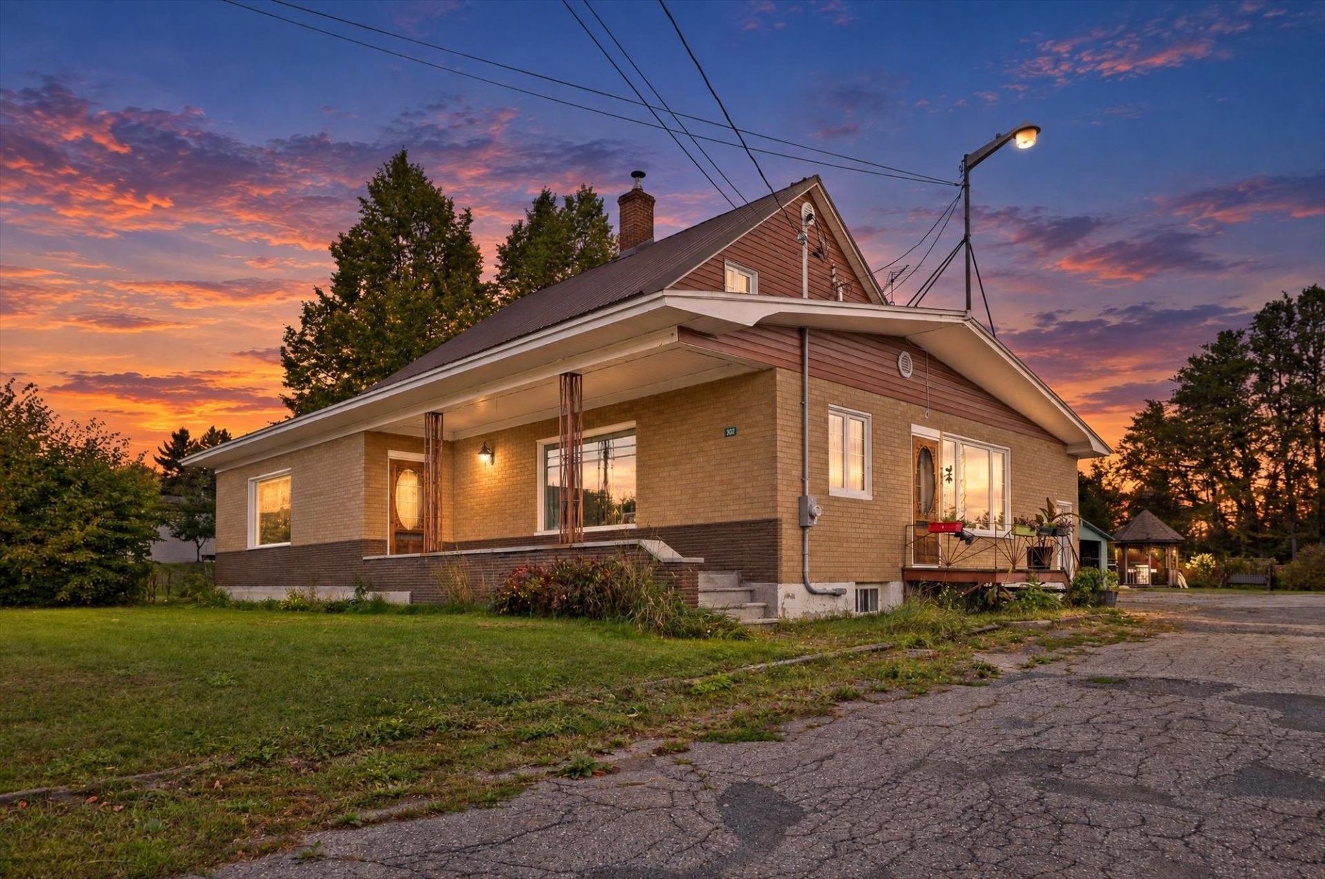Front of Structure - 302 Rue Langevin, Saint-Odilon-De-Cranbourne, QC
