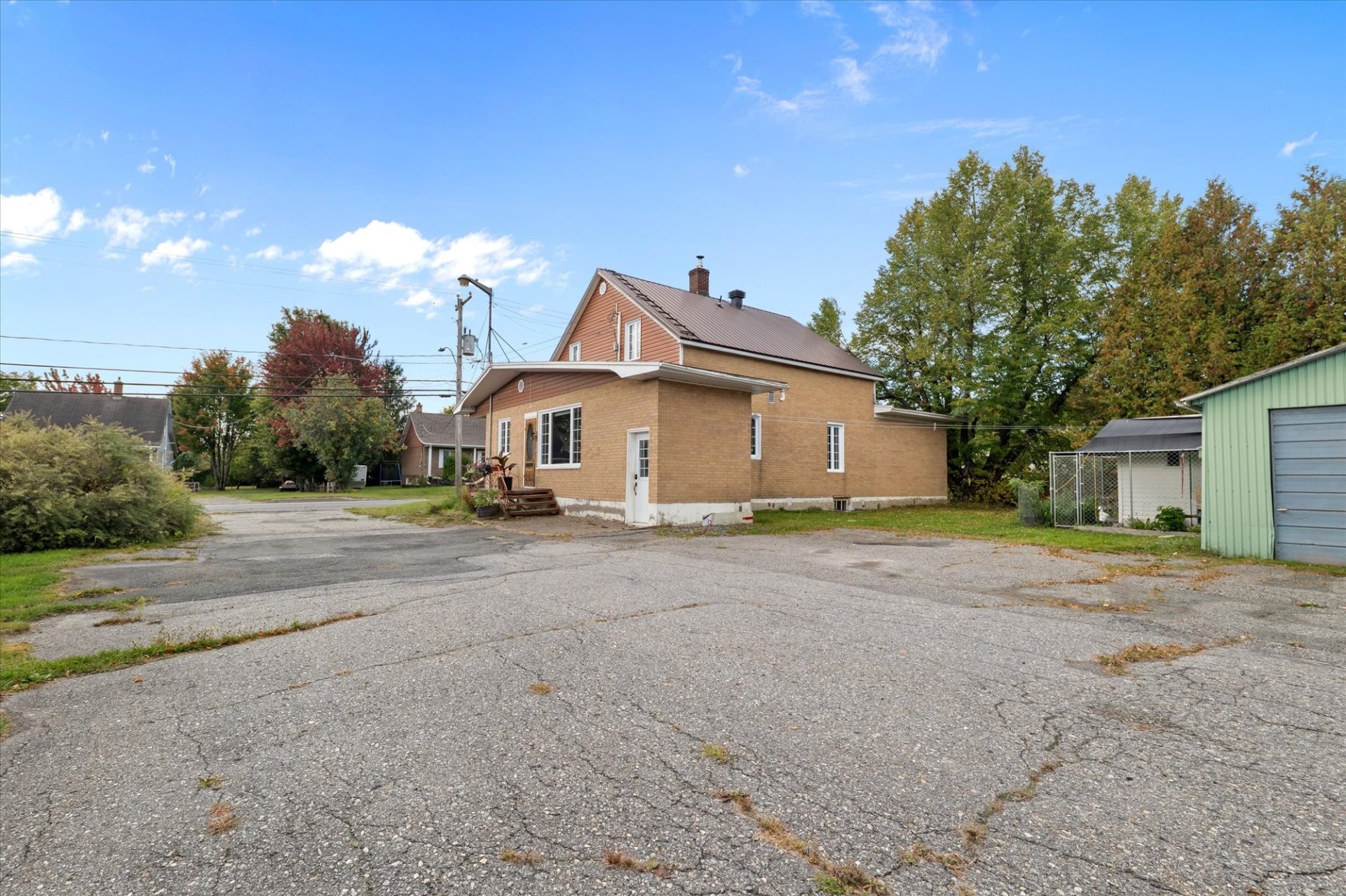 Back of Structure - 302 Rue Langevin, Saint-Odilon-De-Cranbourne, QC
