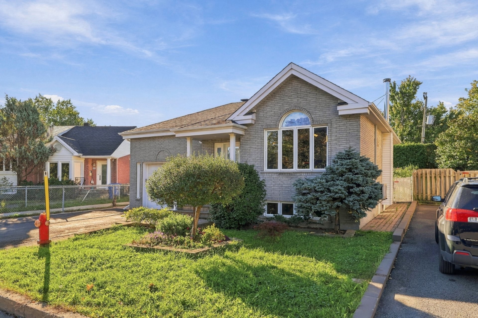 Front of Structure - 6343 Rue Antoine-Manseau, Longueuil (Saint-Hubert), QC
