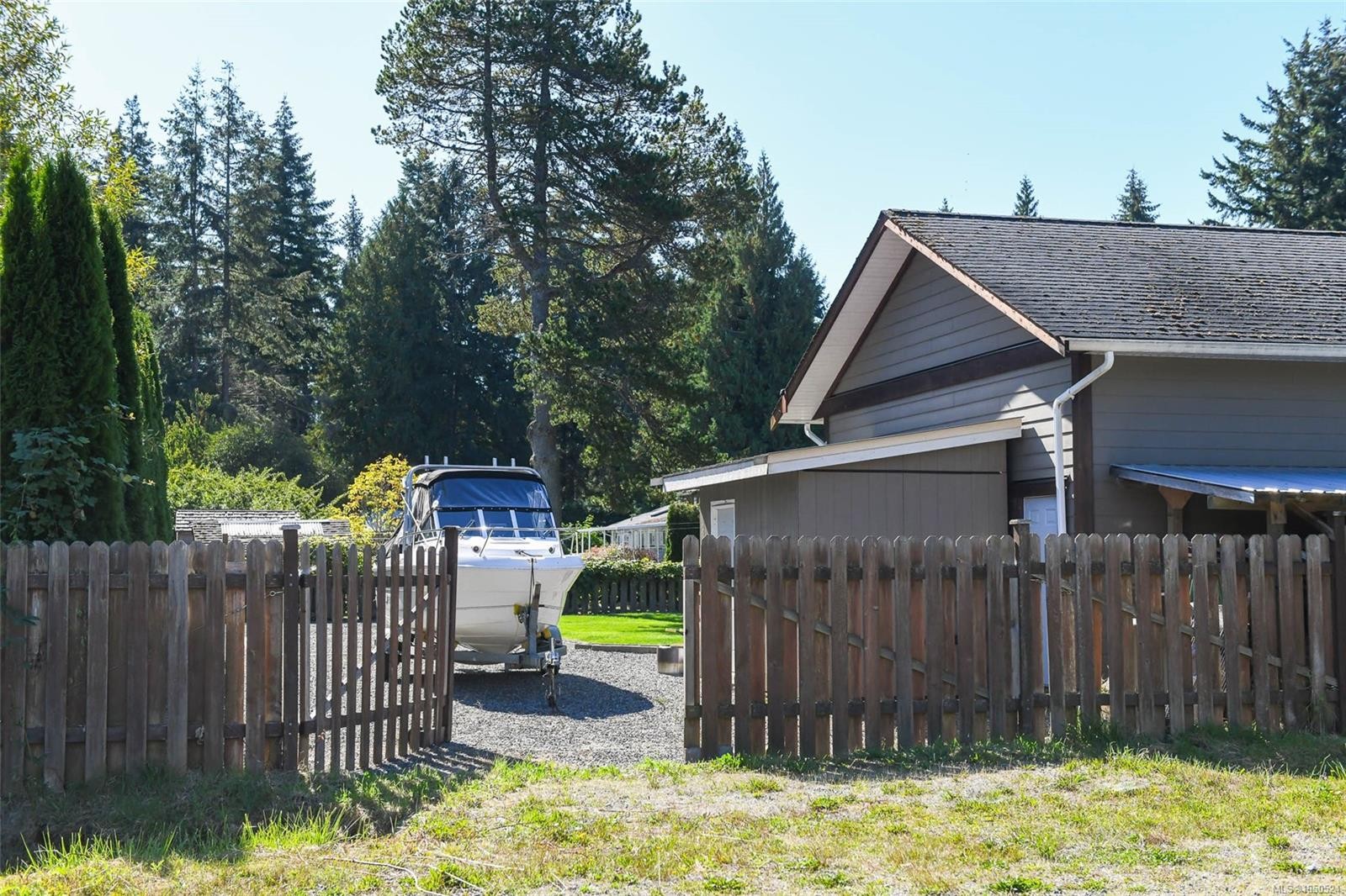 1530 Grayling Dr, Comox, BC