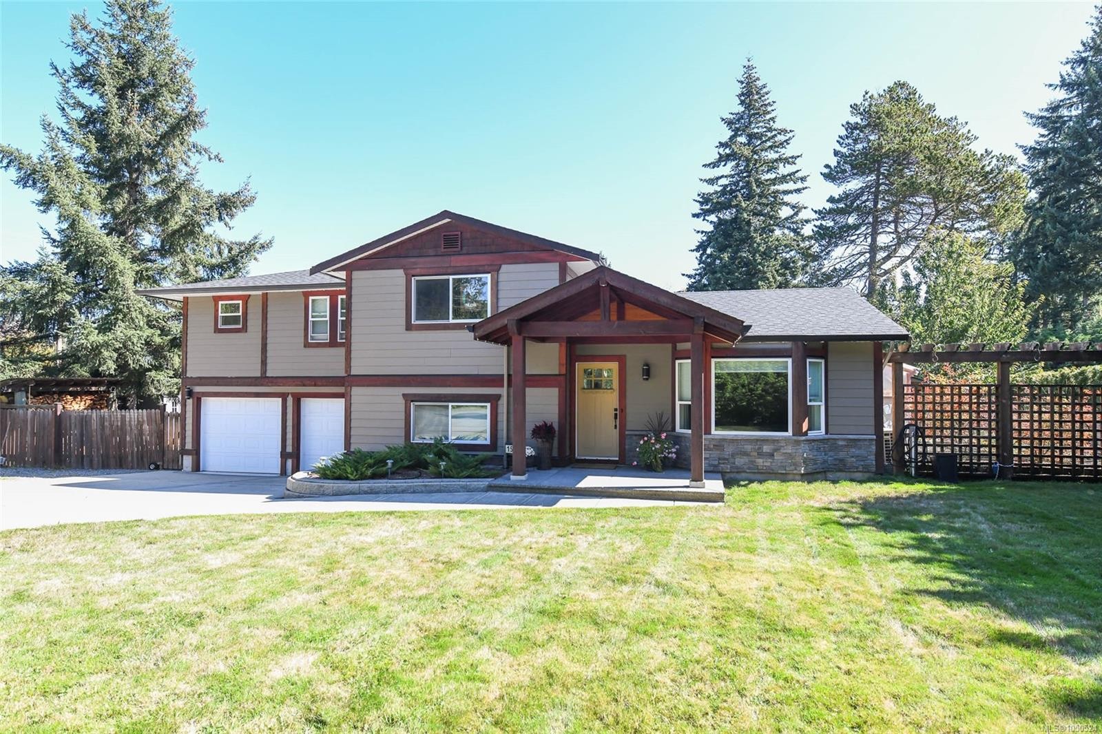 1530 Grayling Dr, Comox, BC