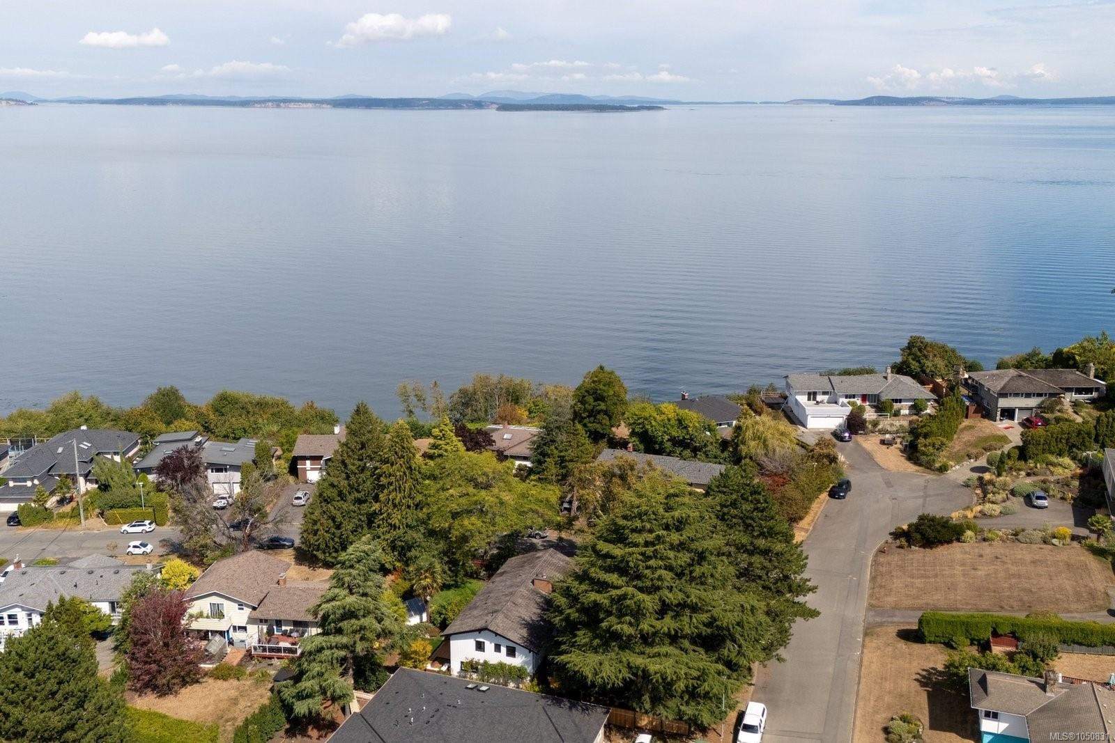1601 Mileva Lane, Saanich, BC