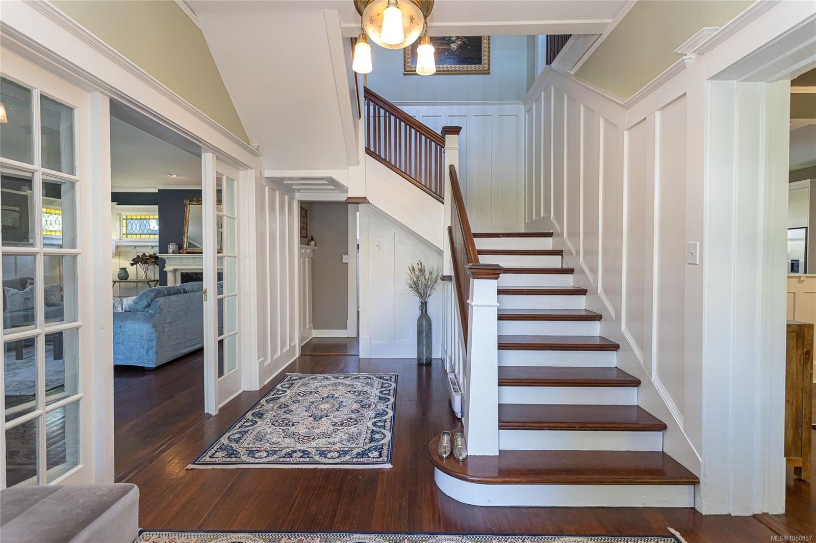 875 Richmond Ave, Victoria, BC