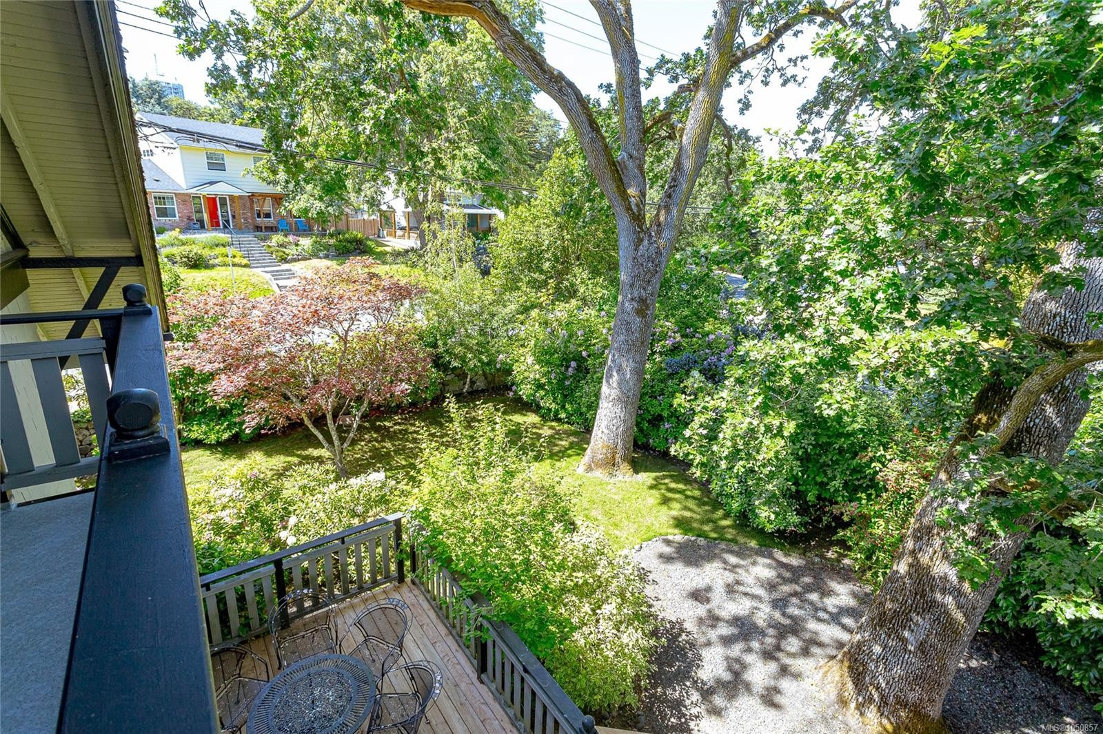 875 Richmond Ave, Victoria, BC
