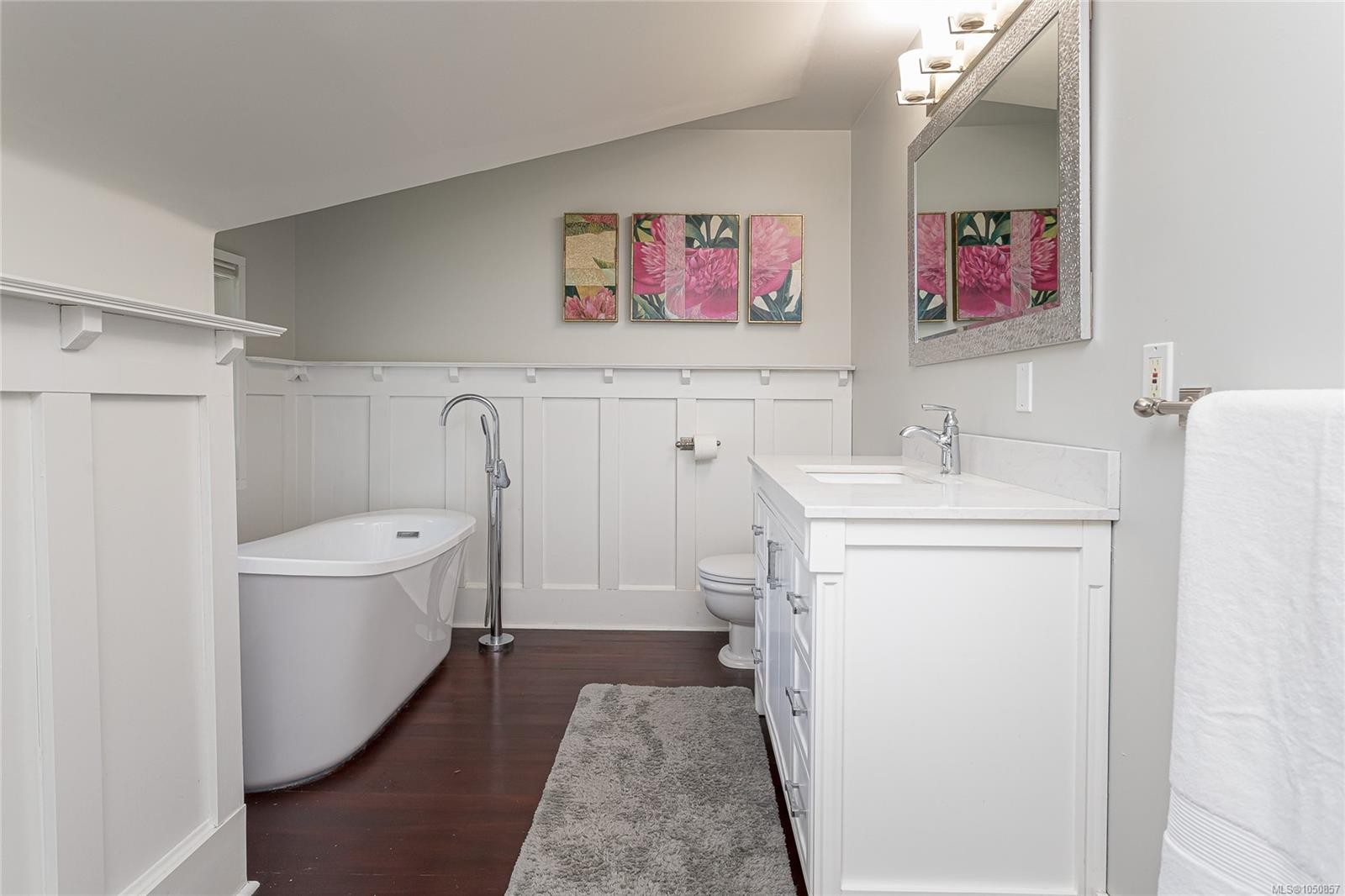 875 Richmond Ave, Victoria, BC